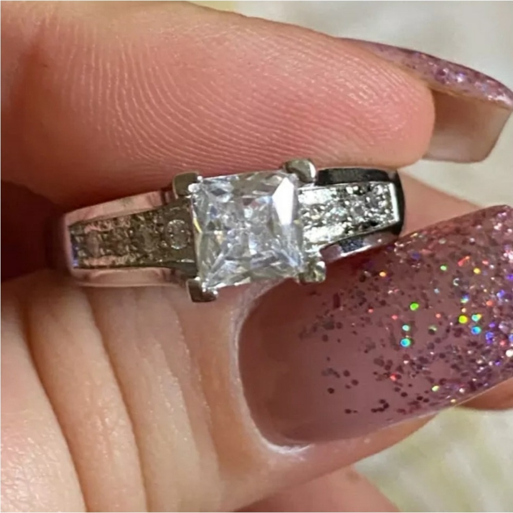 Princess Cut Bridal FiNAL DROP Fashion Jewelry will not Tarnish or Fade - Picture 7 of 8